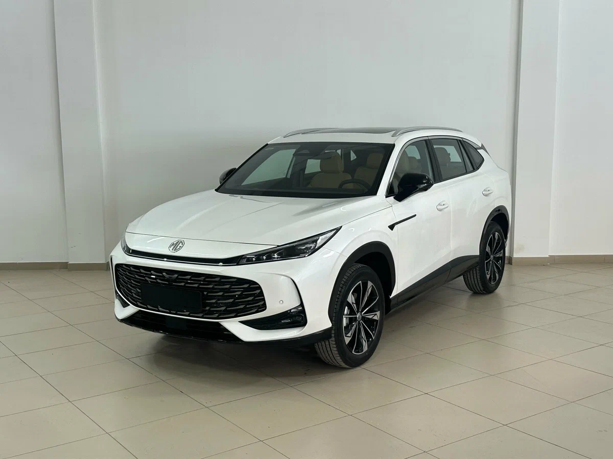 MG HS с салона по цене от 2 070 000 рублей
